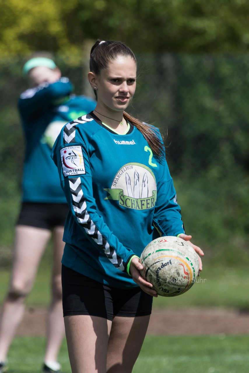 Bild 394 - Faustball Frauen Wiemersdorf